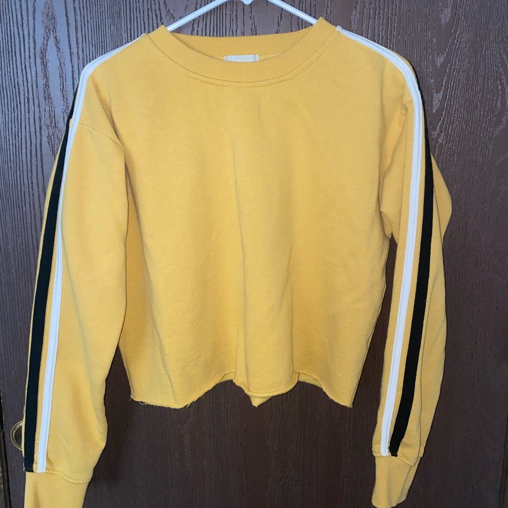 Forever21 cropped yellow sweatshirt!